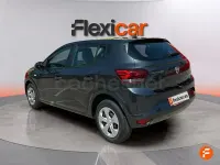 Usado Dacia Sandero Essentiel 101 CV (74 kW) 2021 Gris / plata Berlina