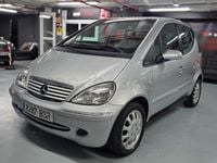 Usado Mercedes A160 Elegance 102 CV (75 kW) 2002 Gris / plata Monovolumen
