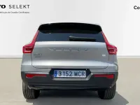 Usado Volvo XC40 Plus 185 kW (252 CV) 2022 Plateado SUV