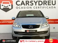 Usado Mercedes A180 109 CV (80 kW) 2011 Gris / plata Utilitario