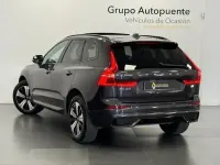 Usado Volvo XC60 Plus 350 CV (257 kW) 2024 Gris SUV