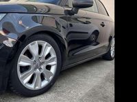 Usado Audi A1 Ambition 105 CV (77 kW) 2011 Negro Utilitario