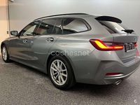 Usado BMW 318 Comfort Edition 150 CV (110 kW) 2023 Gris / plata Familiar