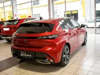 Usado Peugeot 308 Allure 130 CV (95 kW) 2023 Rojo Berlina