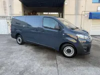 Usado Citroën Jumpy 74 kW (101 CV) 2024 Azul Monovolumen