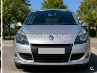 Usado Renault Scénic 110 CV (80 kW) 2011 Blanco Monovolumen