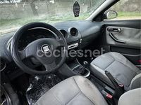 Usado Seat Ibiza Stella 64 CV (47 kW) 2003 Gris / plata Berlina