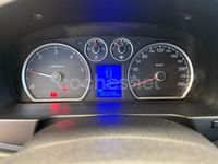 Usado Hyundai i30 Comfort 90 CV (66 kW) 2009 Rojo Berlina