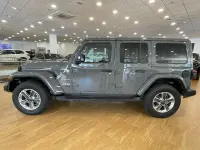 Usado Jeep Wrangler Sahara 200 CV (147 kW) 2020 Gris / plata SUV