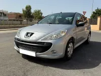 Usado Peugeot 206+ 70 CV (51 kW) 2011 Gris / plata Utilitario