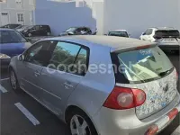 Usado VW Golf IV Trendline 102 CV (75 kW) 2005 Gris / plata Berlina