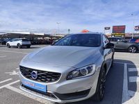 Usado Volvo V60 CC Summum 190 CV (139 kW) 2016 Gris / plata Familiar