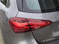 Usado Mercedes A200 AMG line 150 CV (110 kW) 2025 Gris montaña Berlina