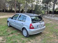 Usado Renault Clio II Authentique 85 CV (62 kW) 2006 Gris / plata Berlina