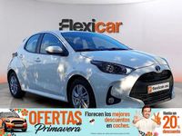 Usado Toyota Yaris Hybrid Active 116 CV (85 kW) 2022 Blanco