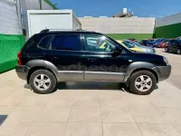 Usado Hyundai Tucson Comfort 142 CV (104 kW) 2007 Negro SUV