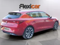 Usado Seat Leon FR 150 CV (110 kW) 2021 Rojo Berlina