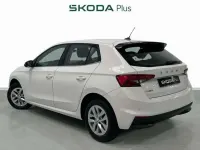 Usado Skoda Fabia Ambition 95 CV (69 kW) 2023 Blanco Utilitario