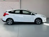 Usado Ford Focus 125 CV (91 kW) 2014 Blanco Berlina