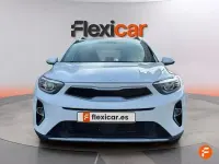 Usado Kia Stonic 84 CV (61 kW) 2022 Blanco SUV