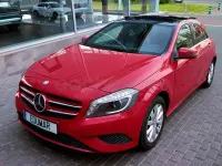 Usado Mercedes A200 Urban 136 CV (100 kW) 2014 Rojo Utilitario