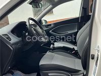 Usado Hyundai i20 84 CV (61 kW) 2015 Blanco Berlina