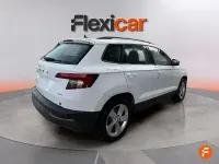 Usado Skoda Karoq Ambition 150 CV (110 kW) 2021 Blanco SUV