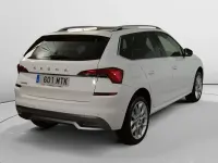 Usado Skoda Kamiq Sport 150 CV (110 kW) 2024 Blanco SUV
