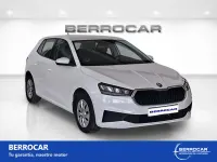 Usado Skoda Fabia Style 95 CV (69 kW) 2019 Blanco Utilitario