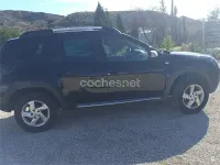 Usado Dacia Duster Lauréate 90 CV (66 kW) 2011 Negro SUV