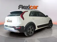 Usado Kia Niro 141 CV (103 kW) 2023 Blanco SUV