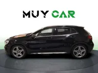 Usado Mercedes GLA180 122 CV (89 kW) 2018 Negro SUV