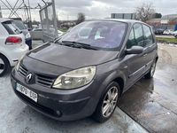 Usado Renault Scénic II Dynamique 120 CV (88 kW) 2004 Gris / plata Monovolumen