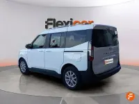 Usado Ford Tourneo Courier Titanium 125 CV (91 kW) 2024 Blanco Monovolumen