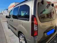 Usado Peugeot Partner Tepee Active 100 CV (73 kW) 2018 Gris / plata Monovolumen