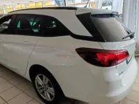Usado Opel Astra Elegance 122 CV (89 kW) 2020 Blanco Familiar