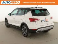 Usado Seat Arona Xperience 115 CV (84 kW) 2025 Blanco SUV