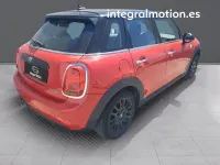 Usado Mini Cooper 136 CV (100 kW) 2019 Rojo Utilitario