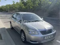 Usado Toyota Corolla Terra 110 CV (80 kW) 2002 Gris / plata Berlina