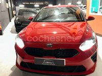 Usado Kia Ceed 100 CV (73 kW) 2019 Rojo Utilitario
