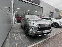 Usado Mitsubishi Eclipse Cross 188 CV (138 kW) 2023 Gris / plata SUV