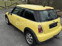 Usado Mini ONE 90 CV (66 kW) 2004 Amarillo Utilitario