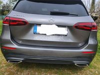 Usado Mercedes B200 150 CV (110 kW) 2021 Gris / plata Monovolumen