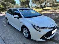 Usado Toyota Corolla Active 122 CV (89 kW) 2021 Blanco Familiar