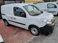 Usado Renault Kangoo 75 CV (55 kW) 2020 Blanco Monovolumen