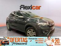 Usado Dacia Sandero Essentiel 91 CV (66 kW) 2023 Gris Utilitario