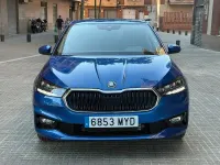 Usado Skoda Fabia Selection 95 CV (69 kW) 2025 Azul Utilitario