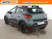Usado Dacia Sandero Extreme 91 CV (66 kW) 2024 Verde Berlina