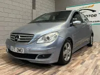 Usado Mercedes B200 140 CV (102 kW) 2005 Azul Monovolumen