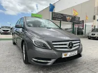 Usado Mercedes B180 109 CV (80 kW) 2015 Gris / plata Utilitario